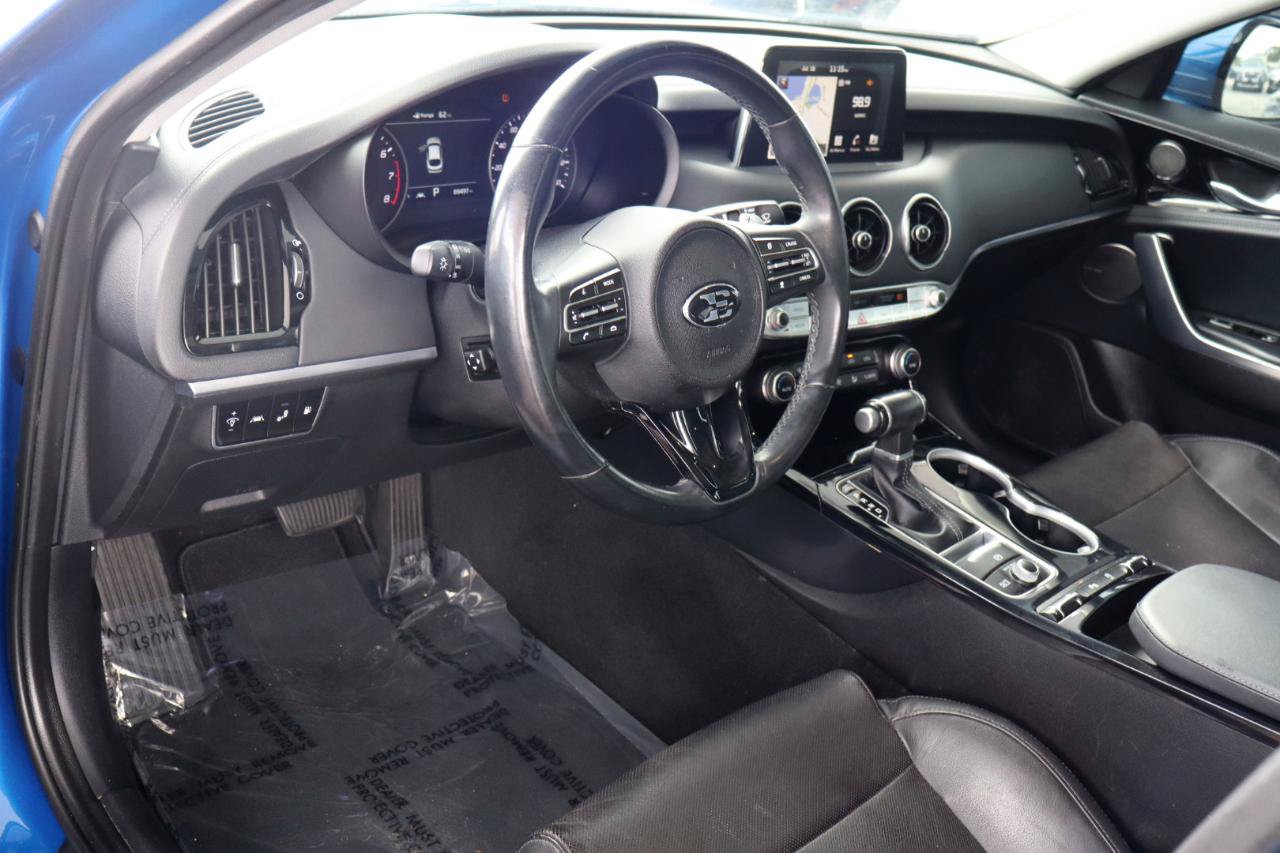 Used 2018 Kia Stinger Premium RWD image 30