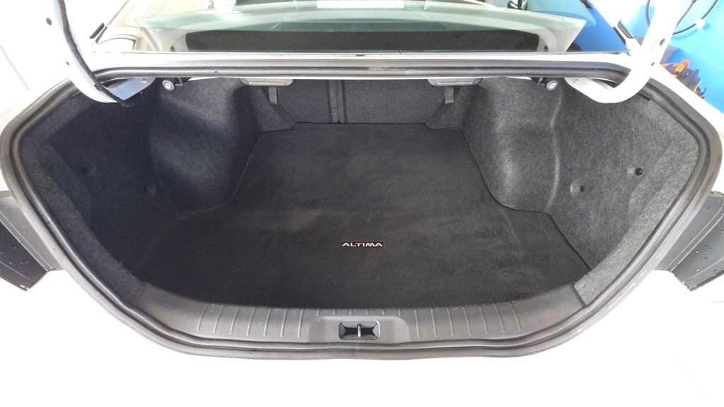Used 2023 Nissan Altima 2.5 SR FWD image 16