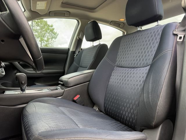 Used 2017 Nissan Altima 2.5 SV w/ Convenience Package FWD image 9