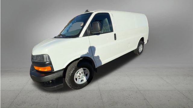Used 2021 Chevrolet Express 2500 w/ Driver Convenience Package image 4
