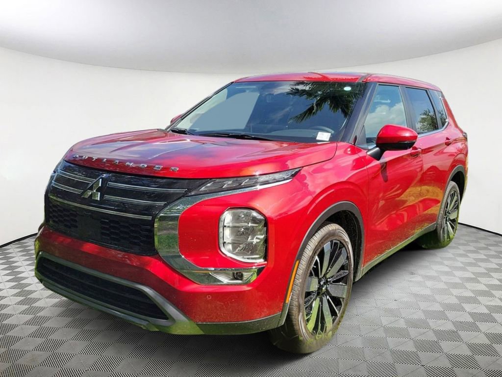 New 2025 Mitsubishi Outlander SE image 2