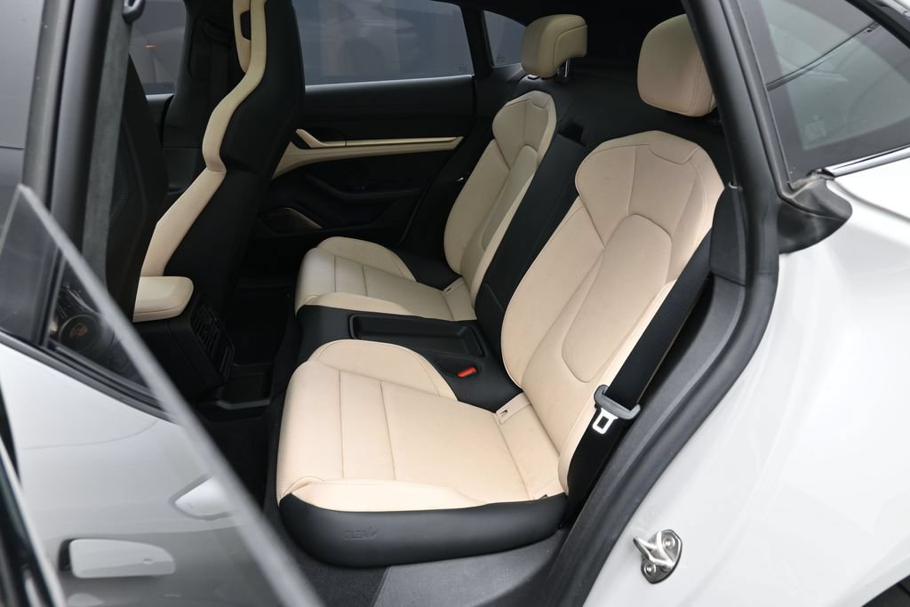 Certified 2024 Porsche Taycan GTS AWD/4WD image 17