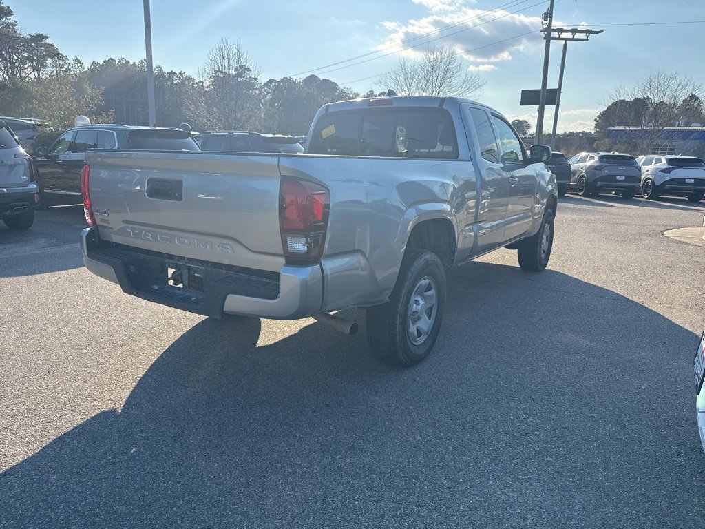 Used 2023 Toyota Tacoma SR w/ SR Convenience Package image 5