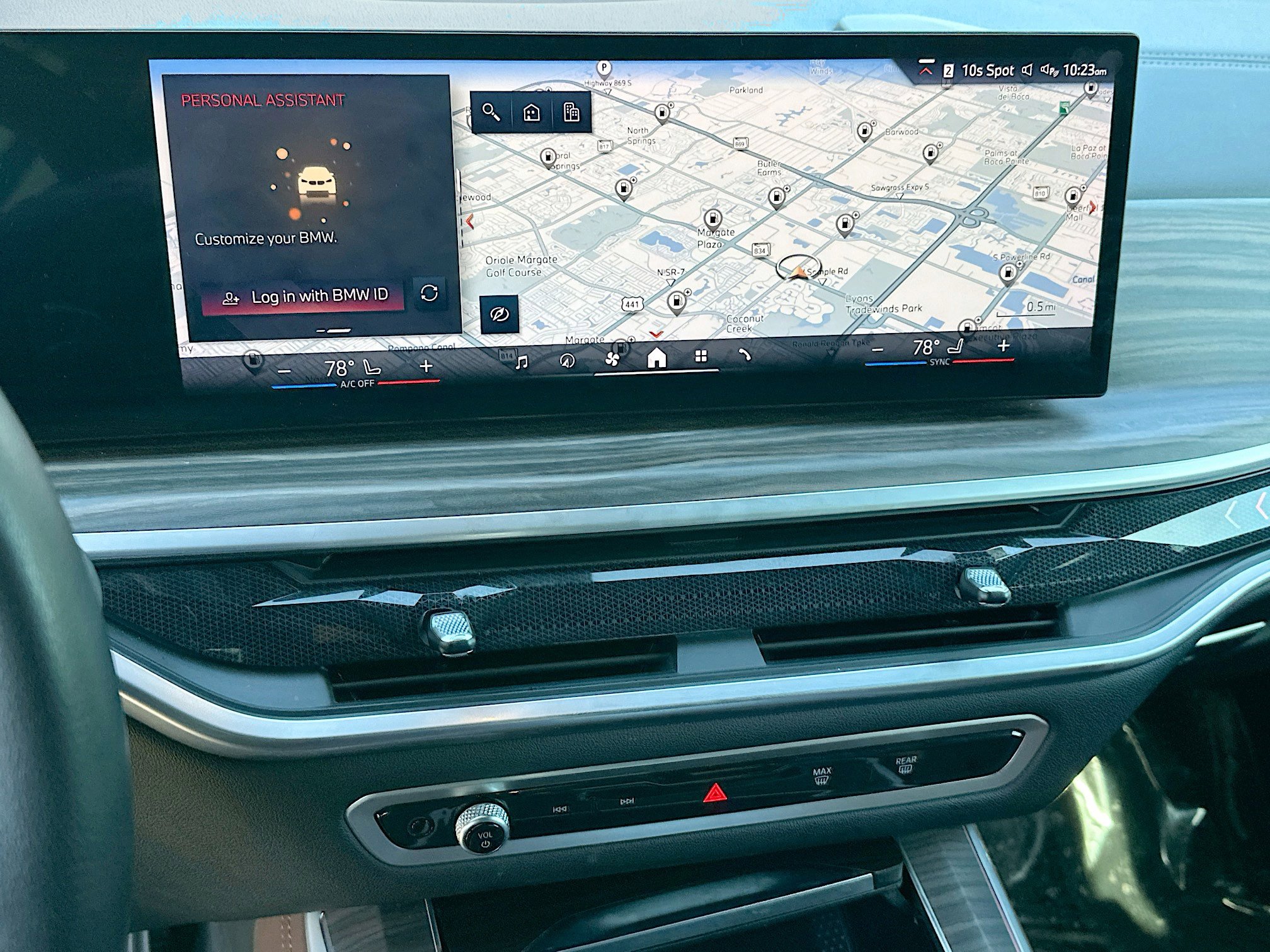 Used 2024 BMW X5 xDrive40i w/ Premium Package image 13