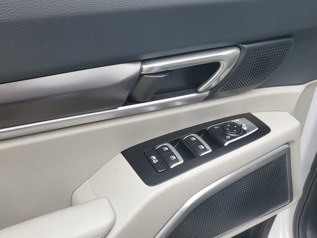 Used 2024 Kia Telluride S image 18