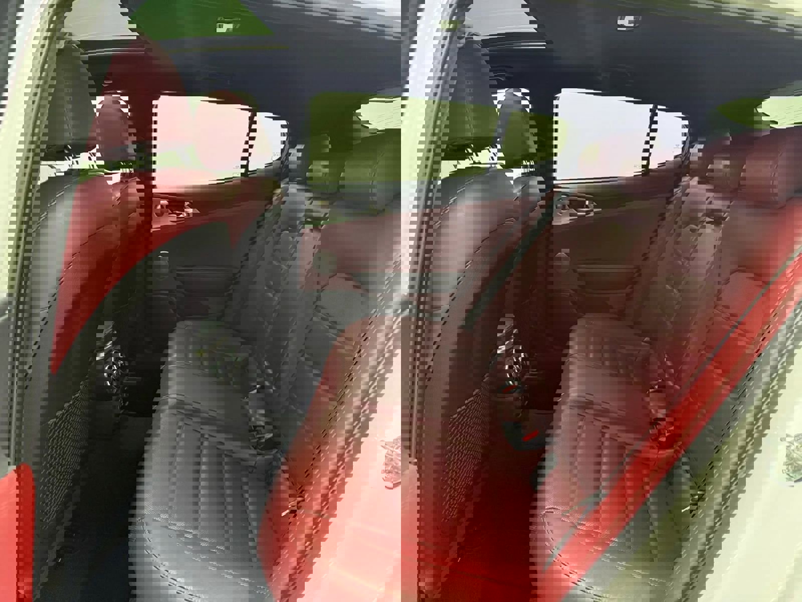 Used 2019 Kia Stinger GT2 image 18