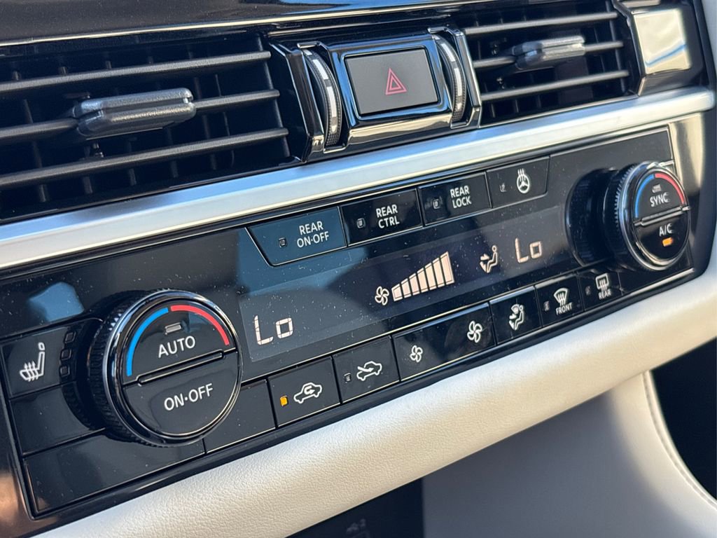 New 2025 Nissan Pathfinder SL image 30