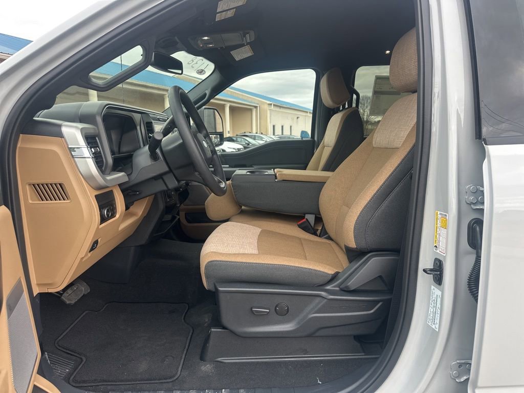New 2026 Ford F250 XLT w/ XLT Premium Package image 24