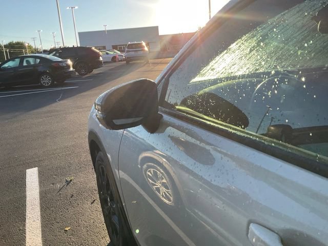 Used 2023 Honda HR-V Sport image 9