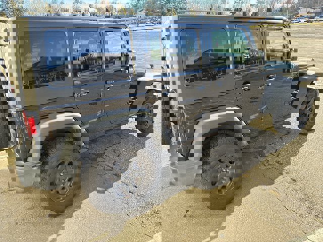 Used 2018 Jeep Wrangler Unlimited Sport w/ Connectivity Group image 9