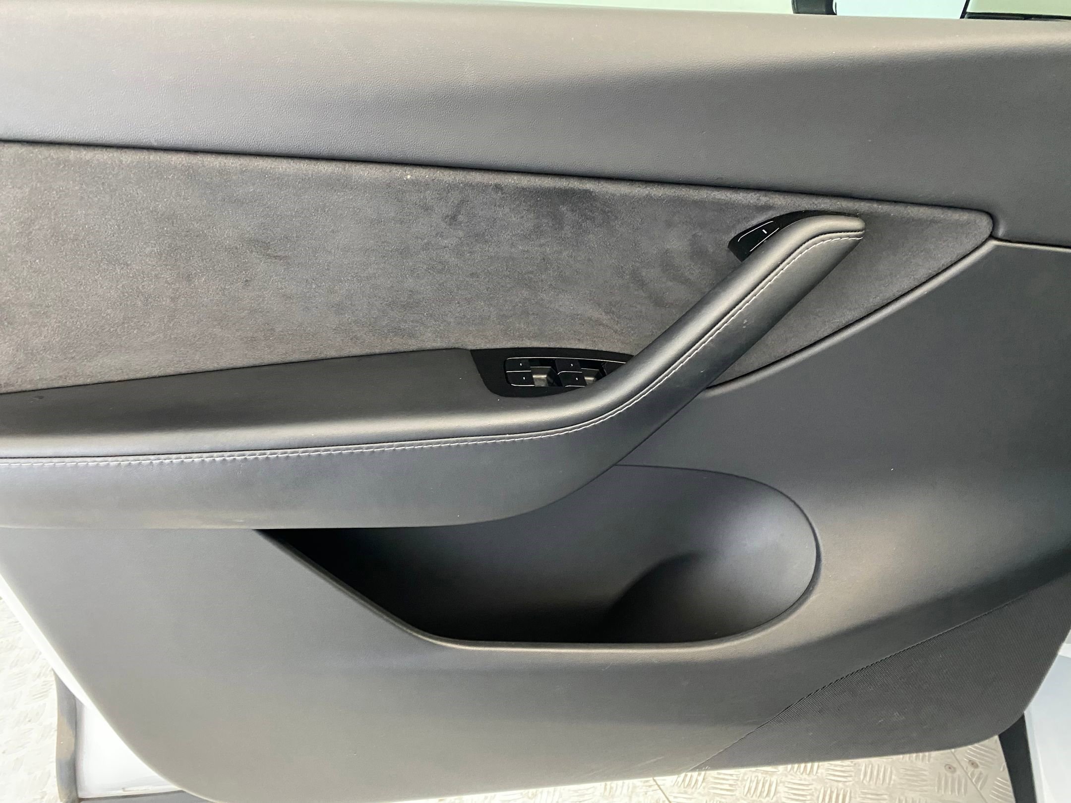 Used 2020 Tesla Model Y Performance image 19