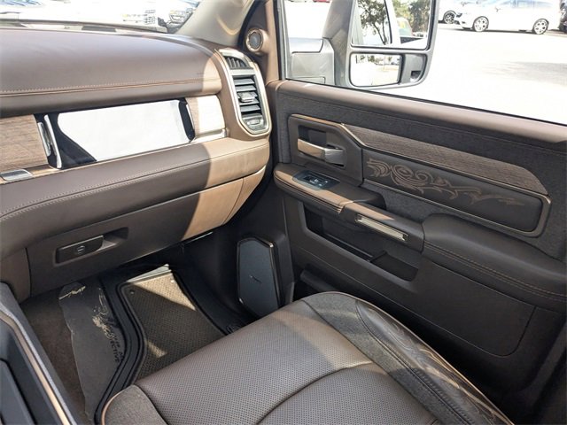 Used 2025 RAM 3500 Longhorn image 16