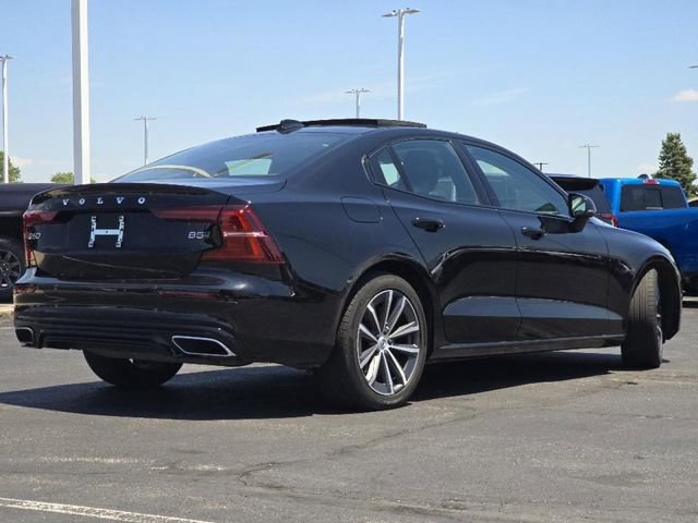 Used 2022 Volvo S60 B5 Momentum w/ Premium Package image 20