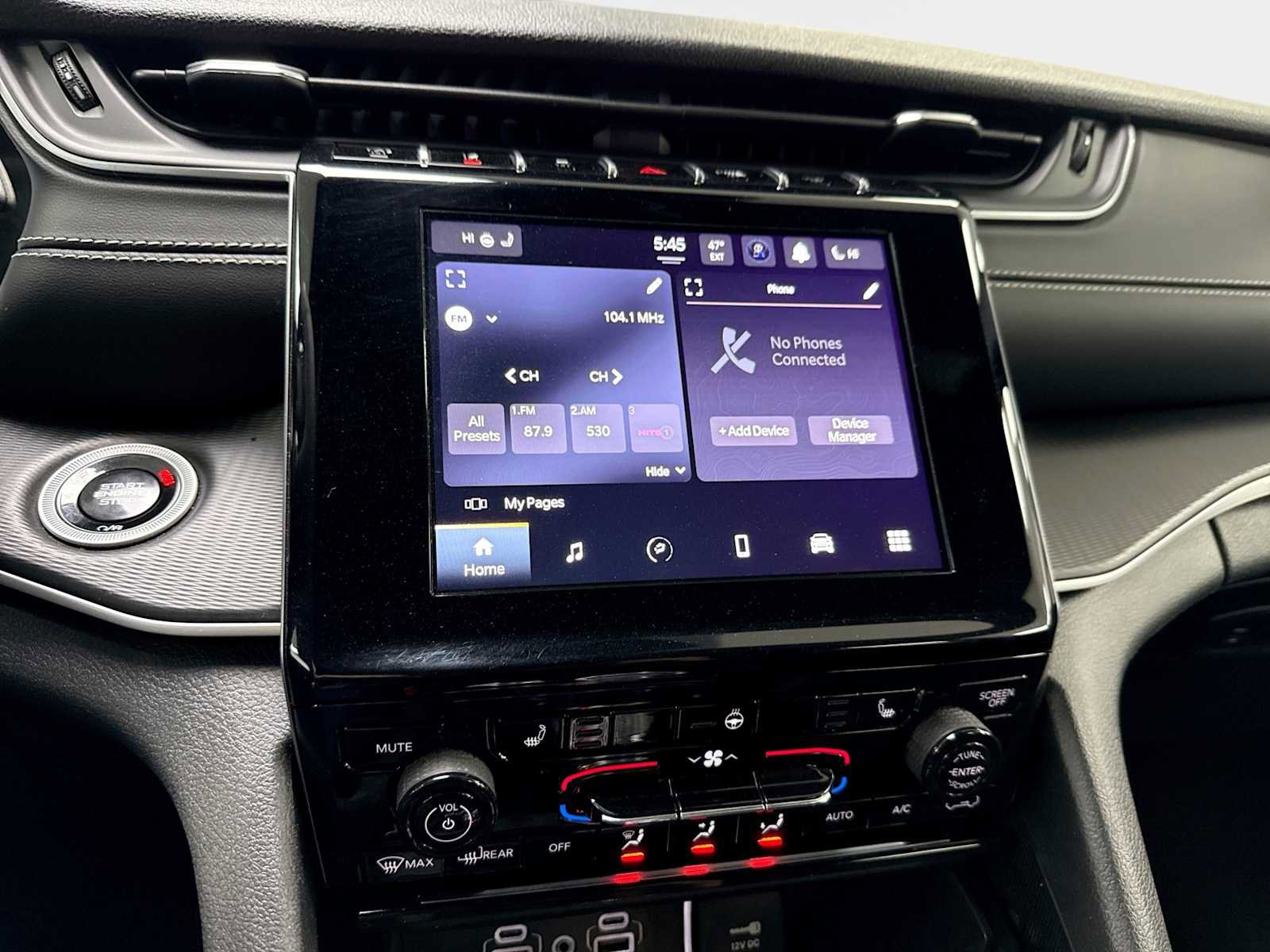 Used 2024 Jeep Grand Cherokee Altitude image 12