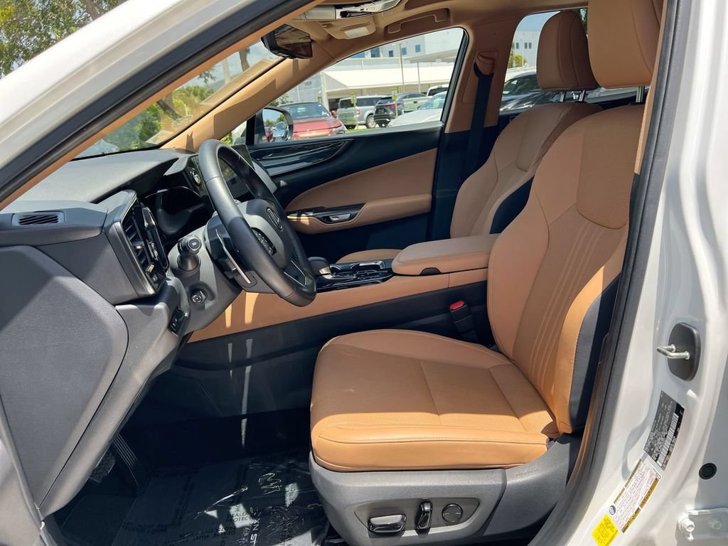 Certified 2025 Lexus NX 350h AWD w/ Accessory Package (Z2) image 12