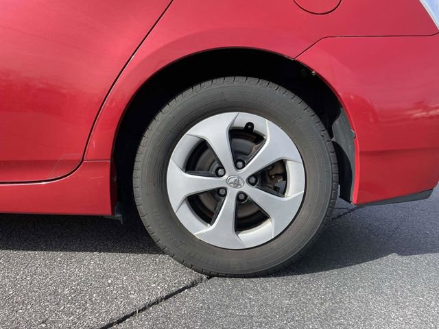 Used 2014 Toyota Prius Three image 9