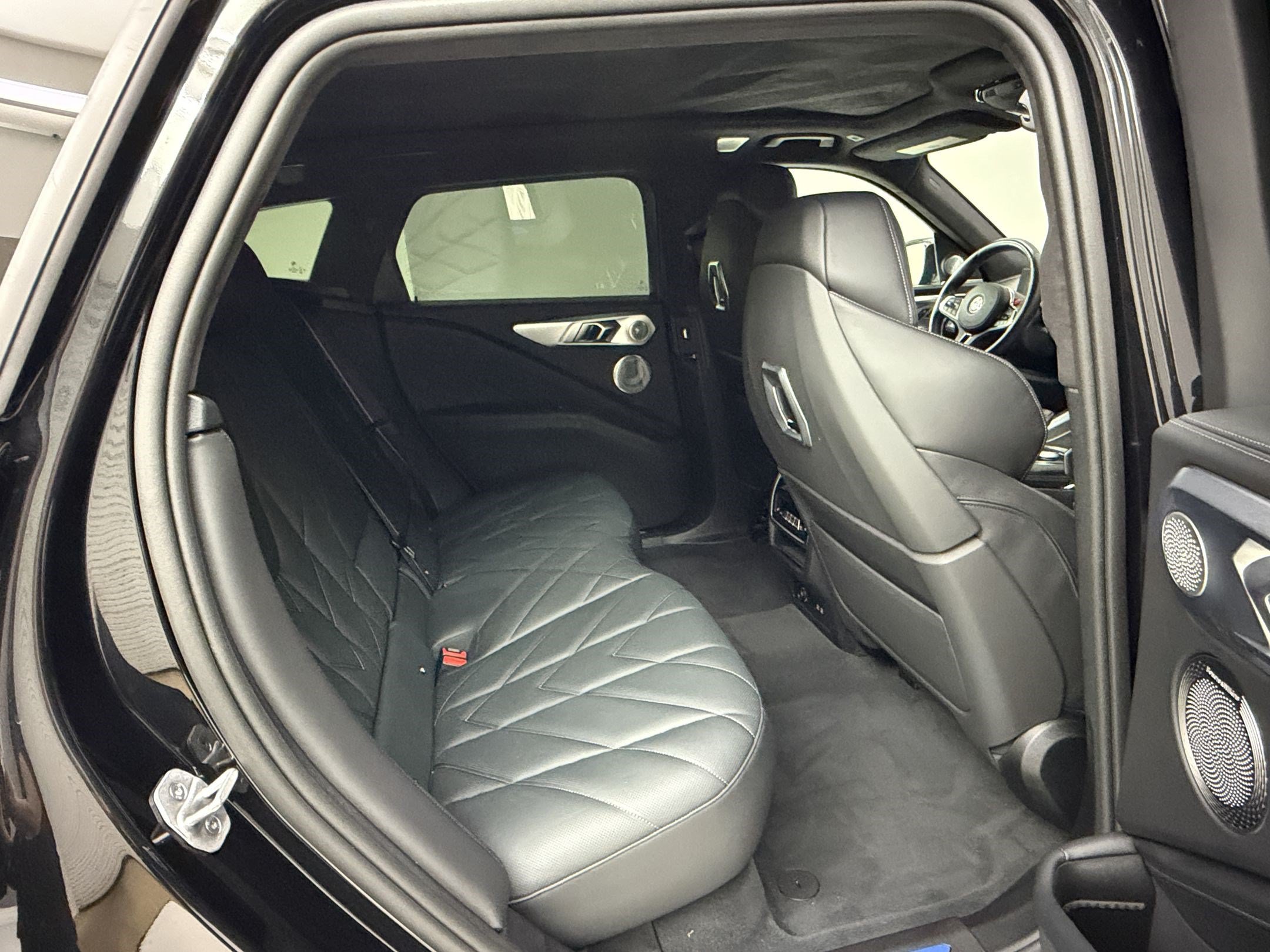 Certified 2023 BMW XM AWD/4WD image 30