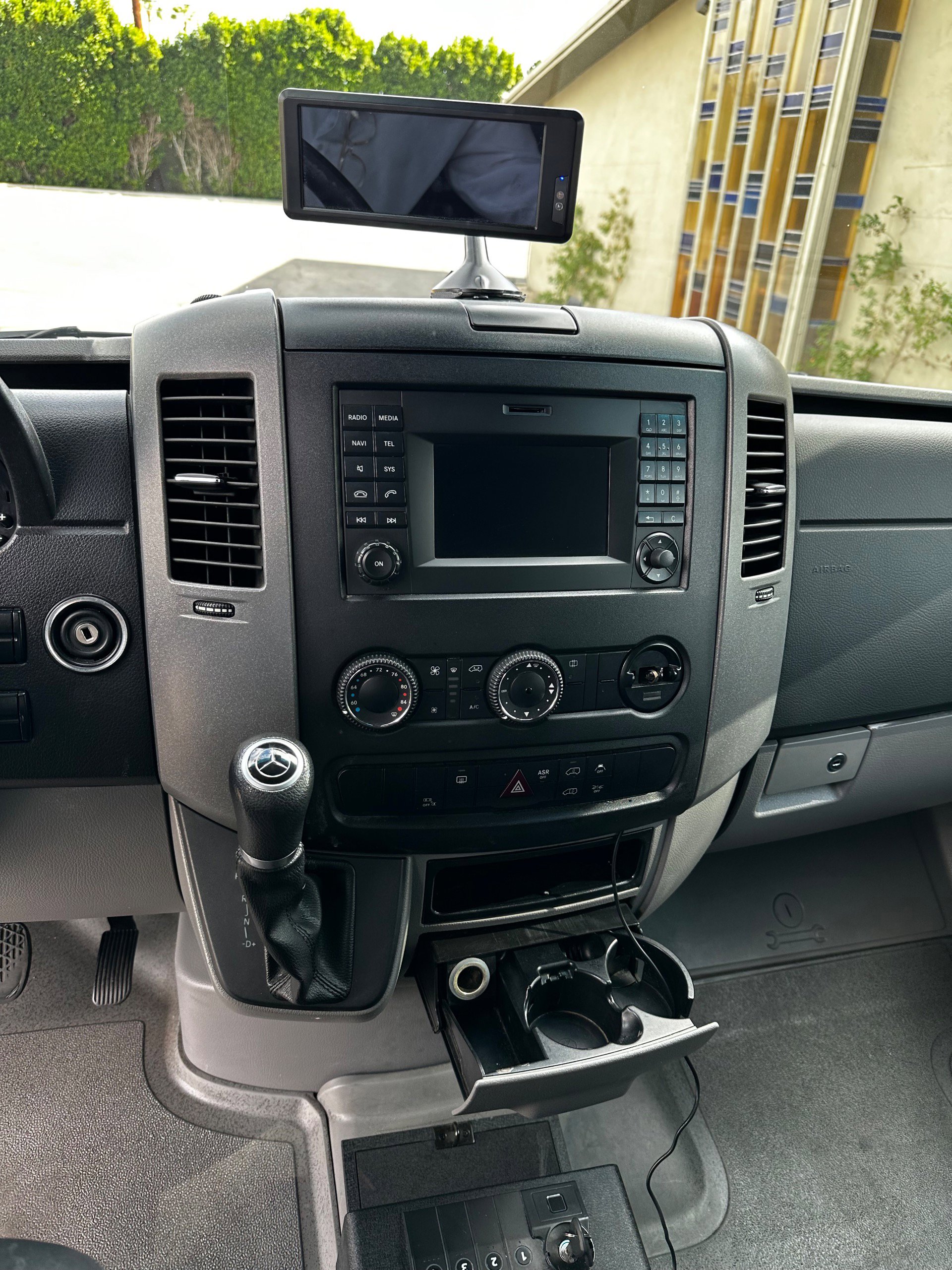 Used 2016 Mercedes-Benz Sprinter 2500 image 34