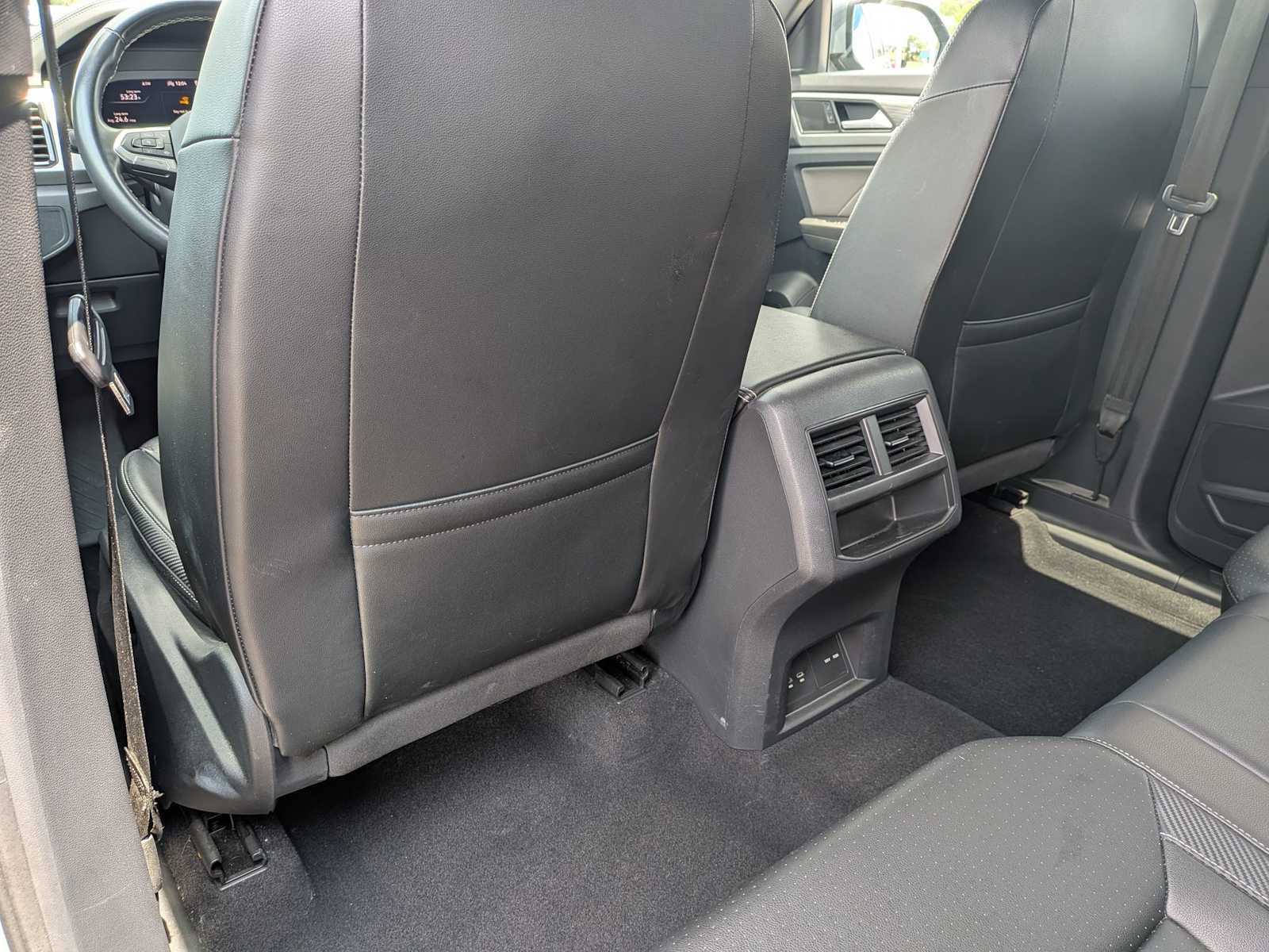 Used 2022 Volkswagen Atlas Cross Sport SE AWD/4WD image 17