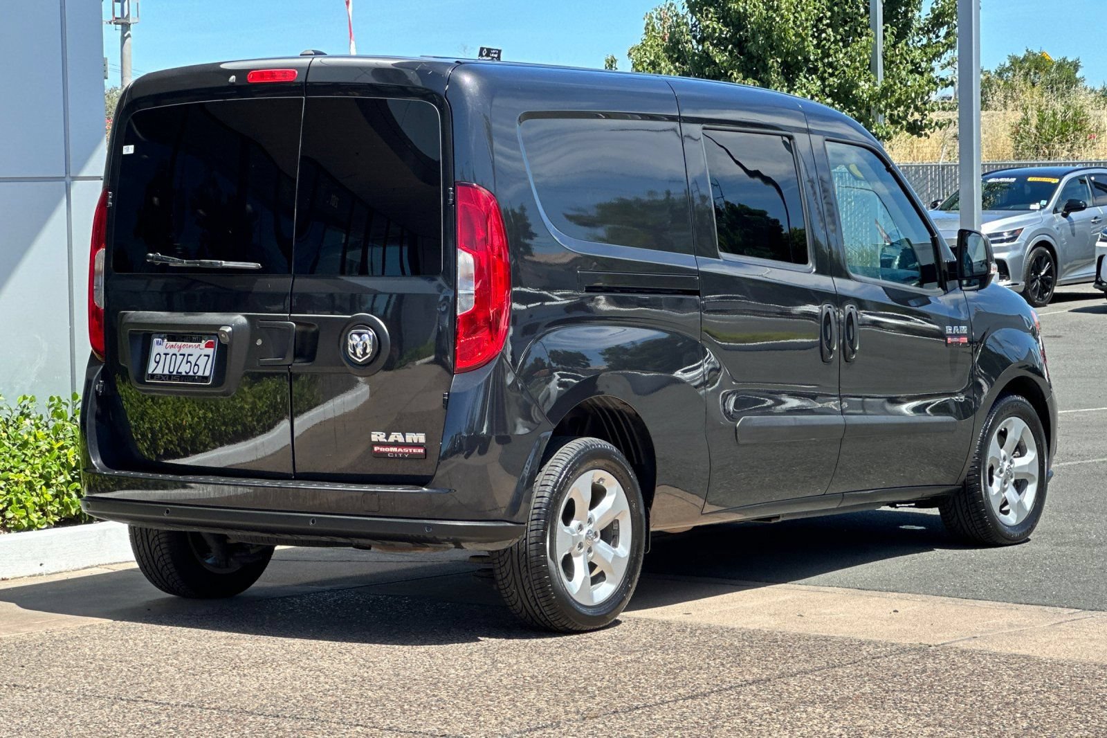 Used 2018 RAM ProMaster City SLT FWD image 4