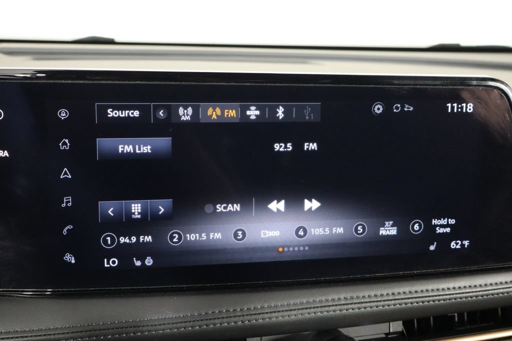 Used 2024 Nissan Ariya AWD image 29