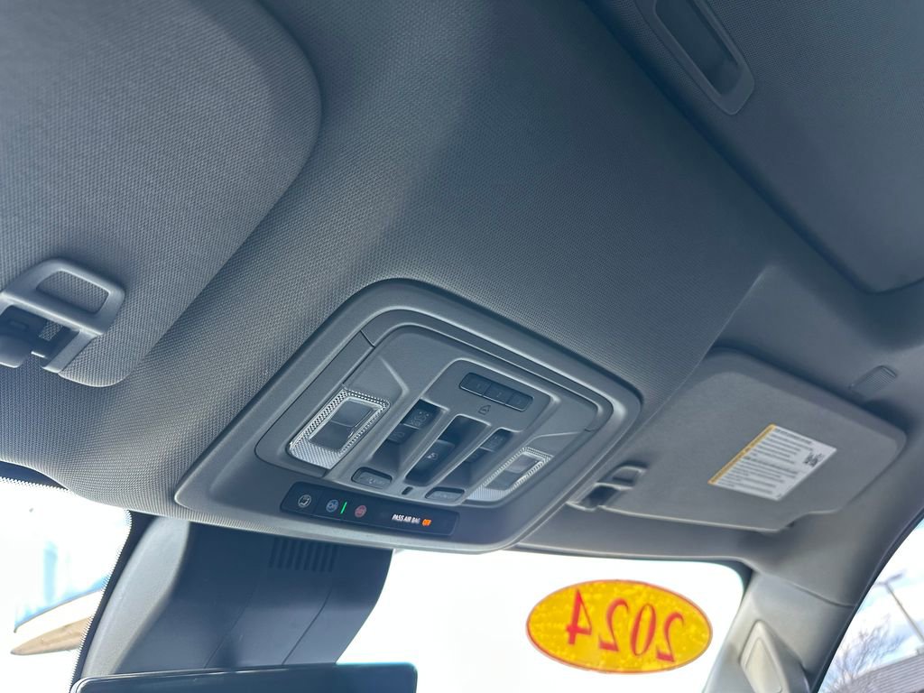 Used 2024 GMC Sierra 2500 Denali w/ Denali Reserve Package image 30