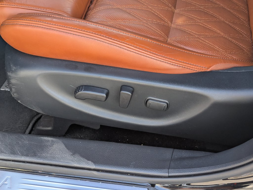 Used 2019 Nissan Maxima Platinum w/ Reserve Package FWD image 27