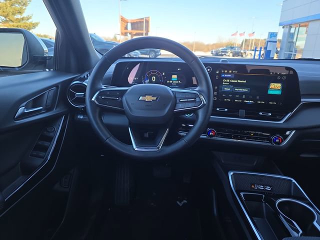 Used 2025 Chevrolet Equinox LT w/ Convenience Package II image 13