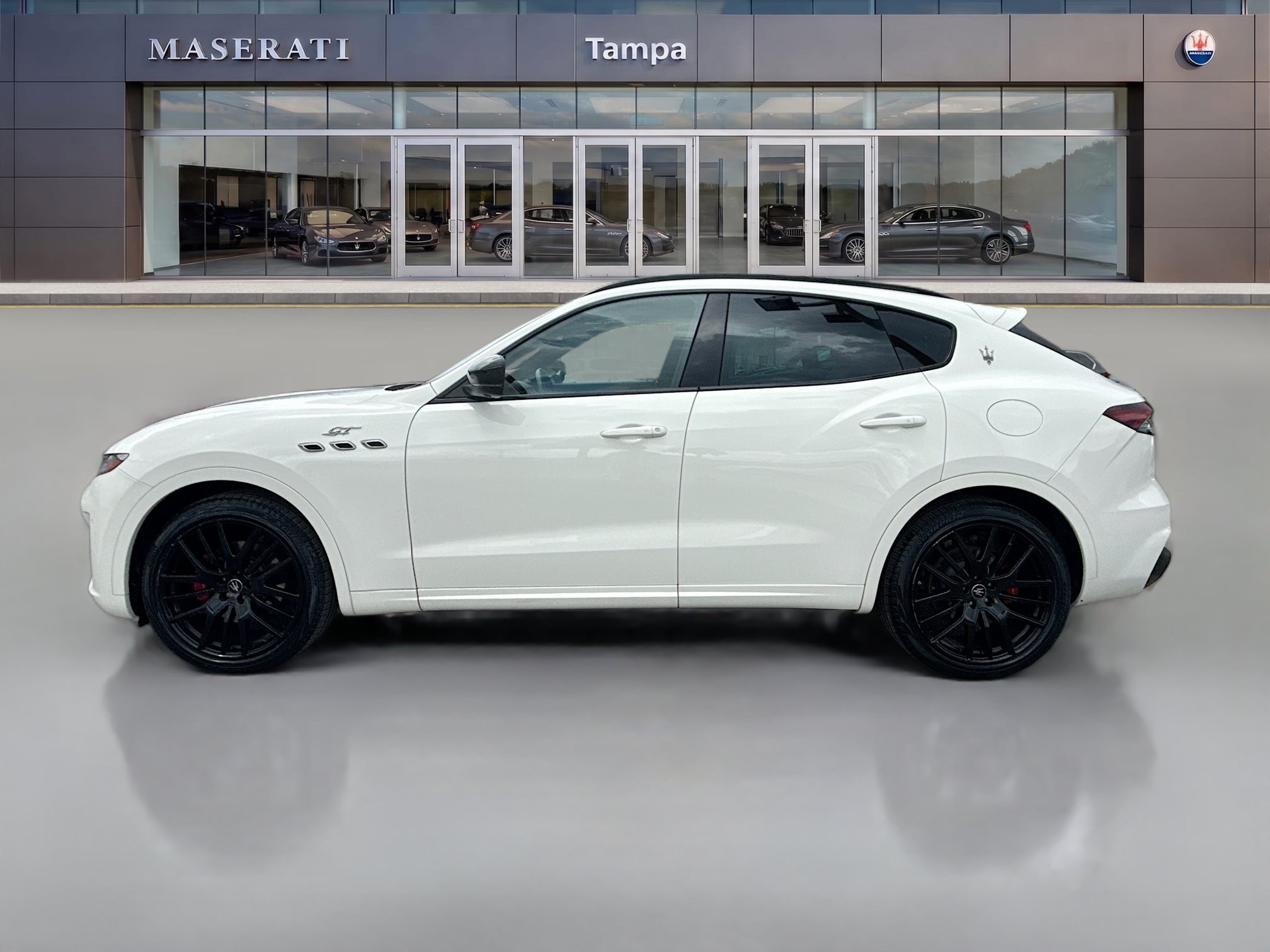 Used 2022 Maserati Levante GT AWD/4WD image 6