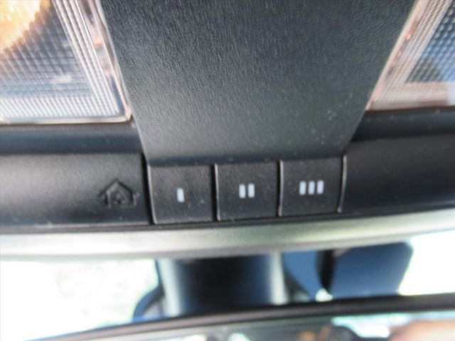 Used 2020 Dodge Challenger SXT w/ Plus Package image 23