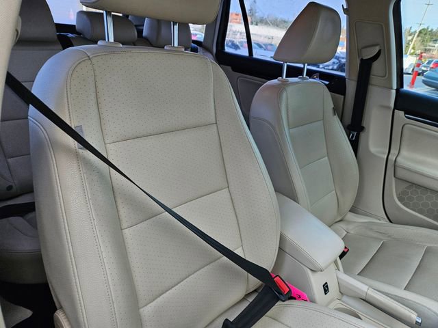 Used 2013 Volkswagen Jetta TDI image 12