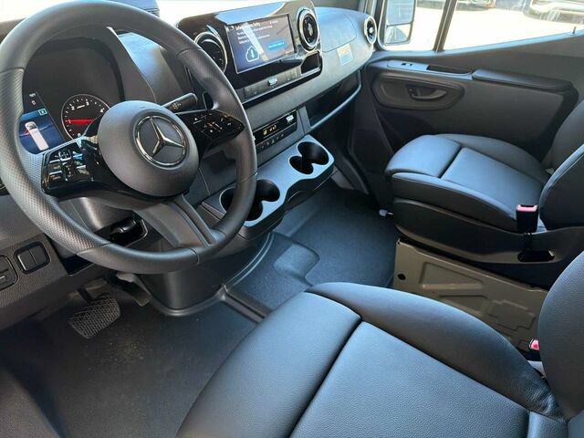 New 2026 Mercedes-Benz Sprinter 2500 image 10