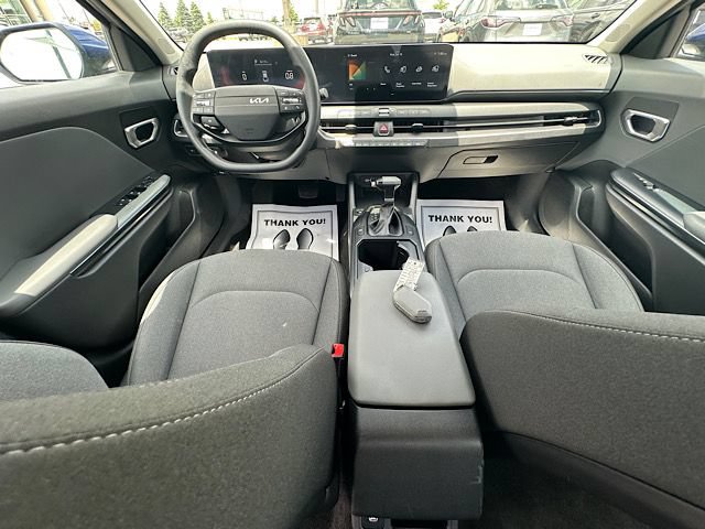 Used 2025 Kia K4 FWD image 21