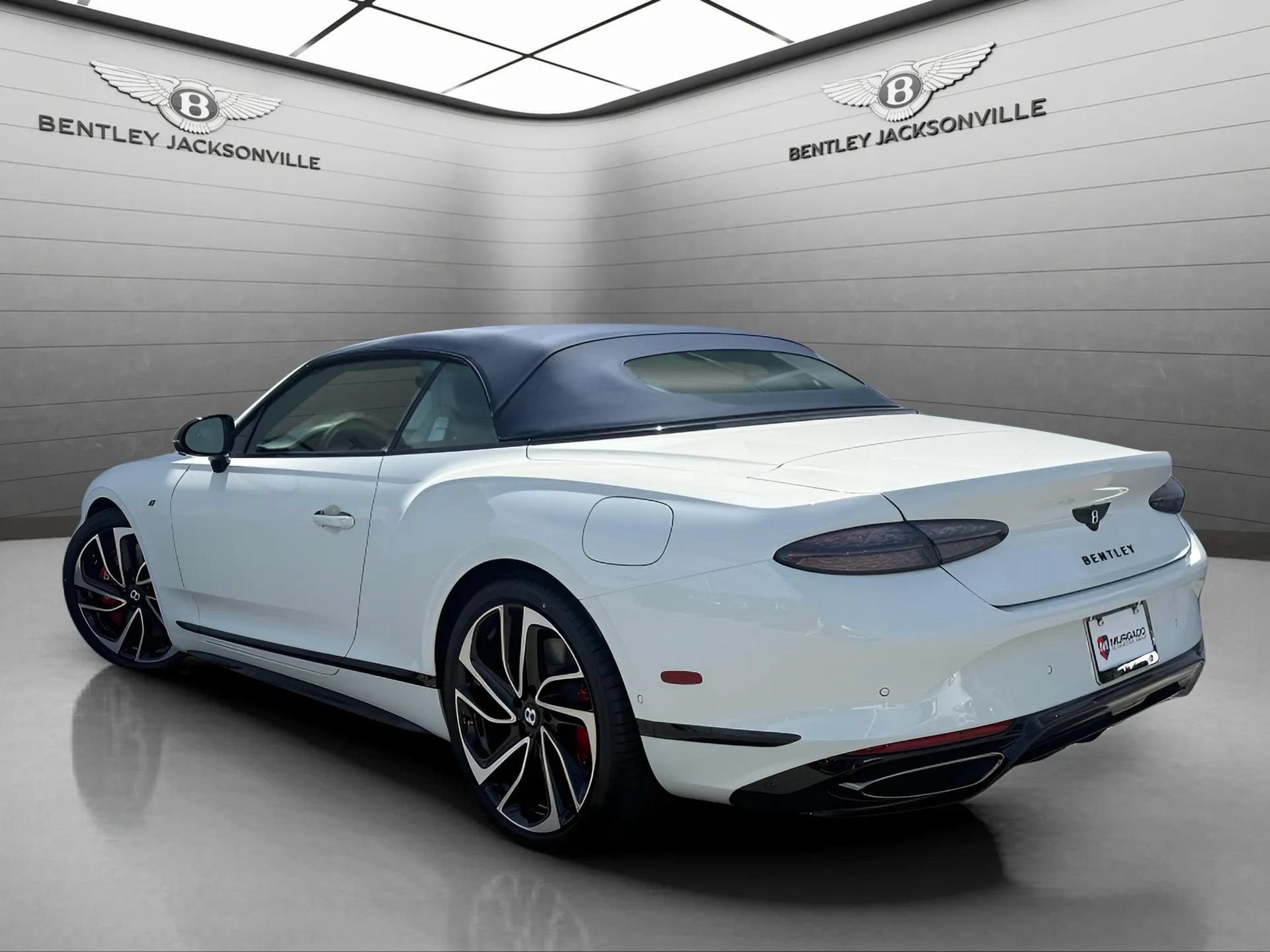 New 2026 Bentley Continental GTC AWD/4WD image 3