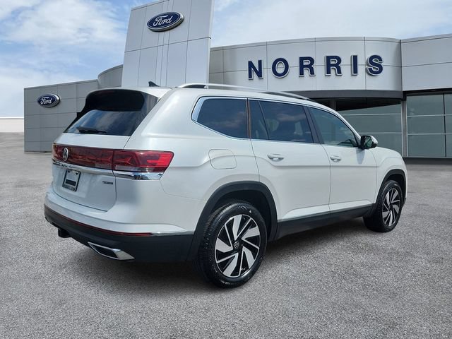 Used 2025 Volkswagen Atlas SEL AWD/4WD image 4