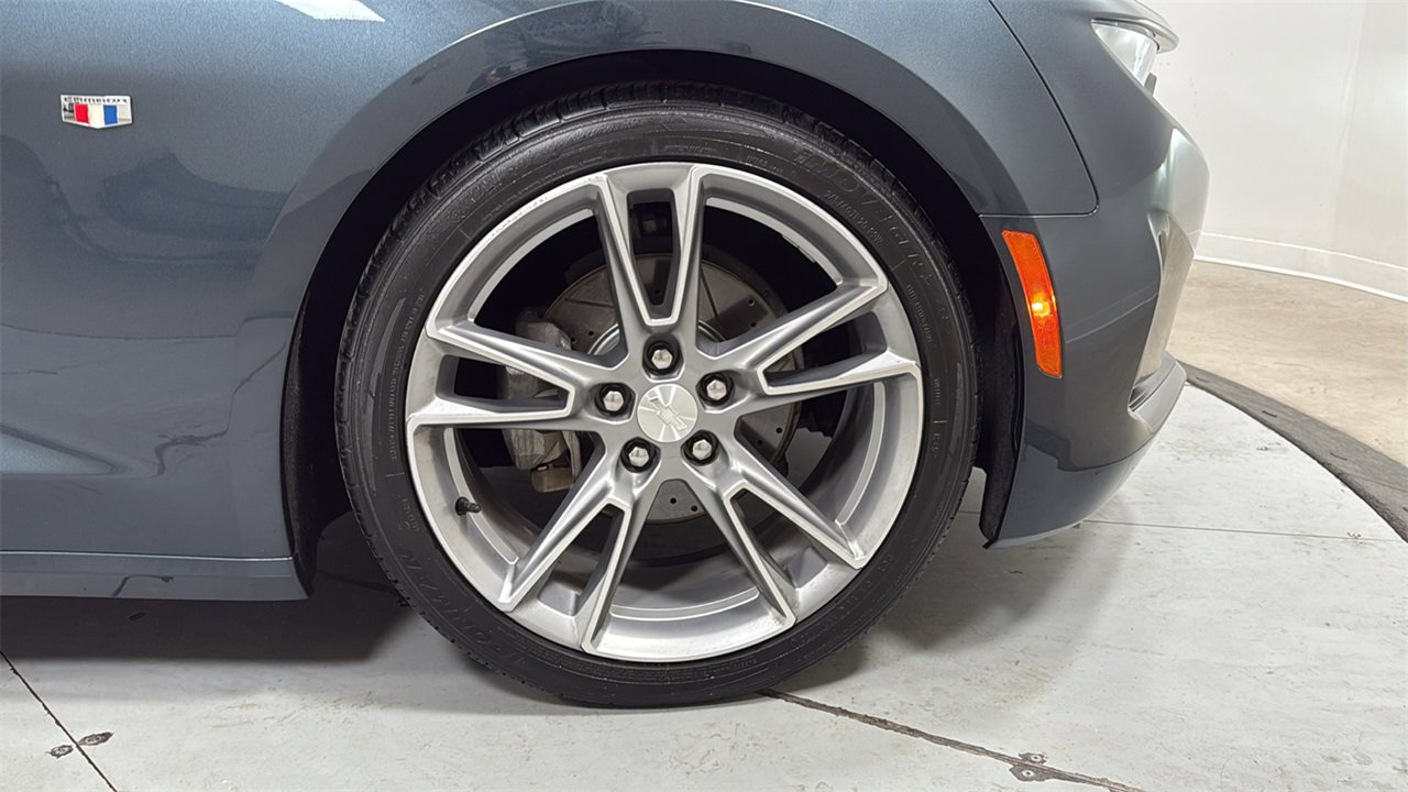 Used 2020 Chevrolet Camaro LT w/ RS Package image 21