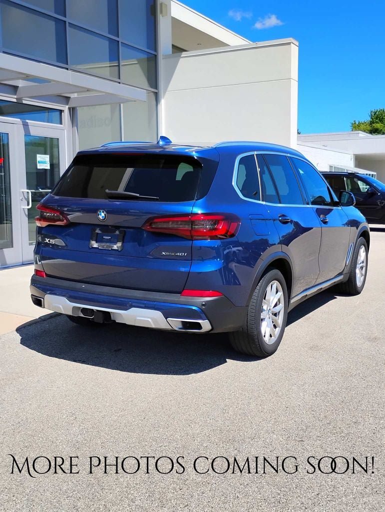 Used 2023 BMW X5 xDrive40i w/ Premium Package AWD/4WD image 3