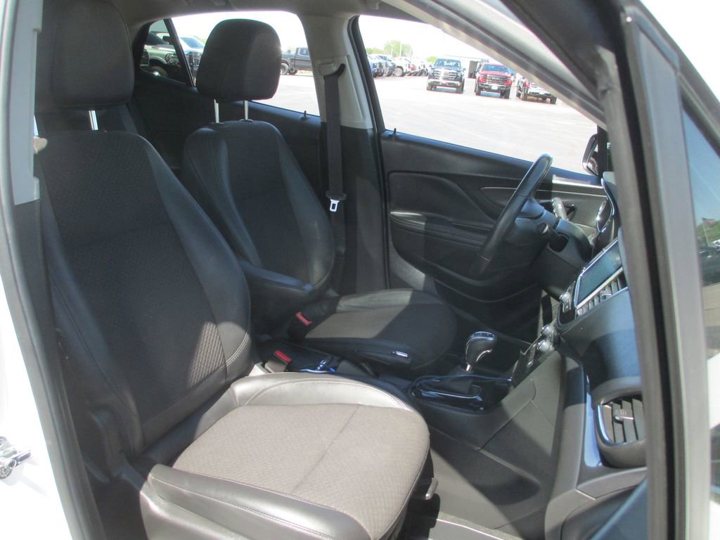 Used 2018 Buick Encore Sport Touring image 20