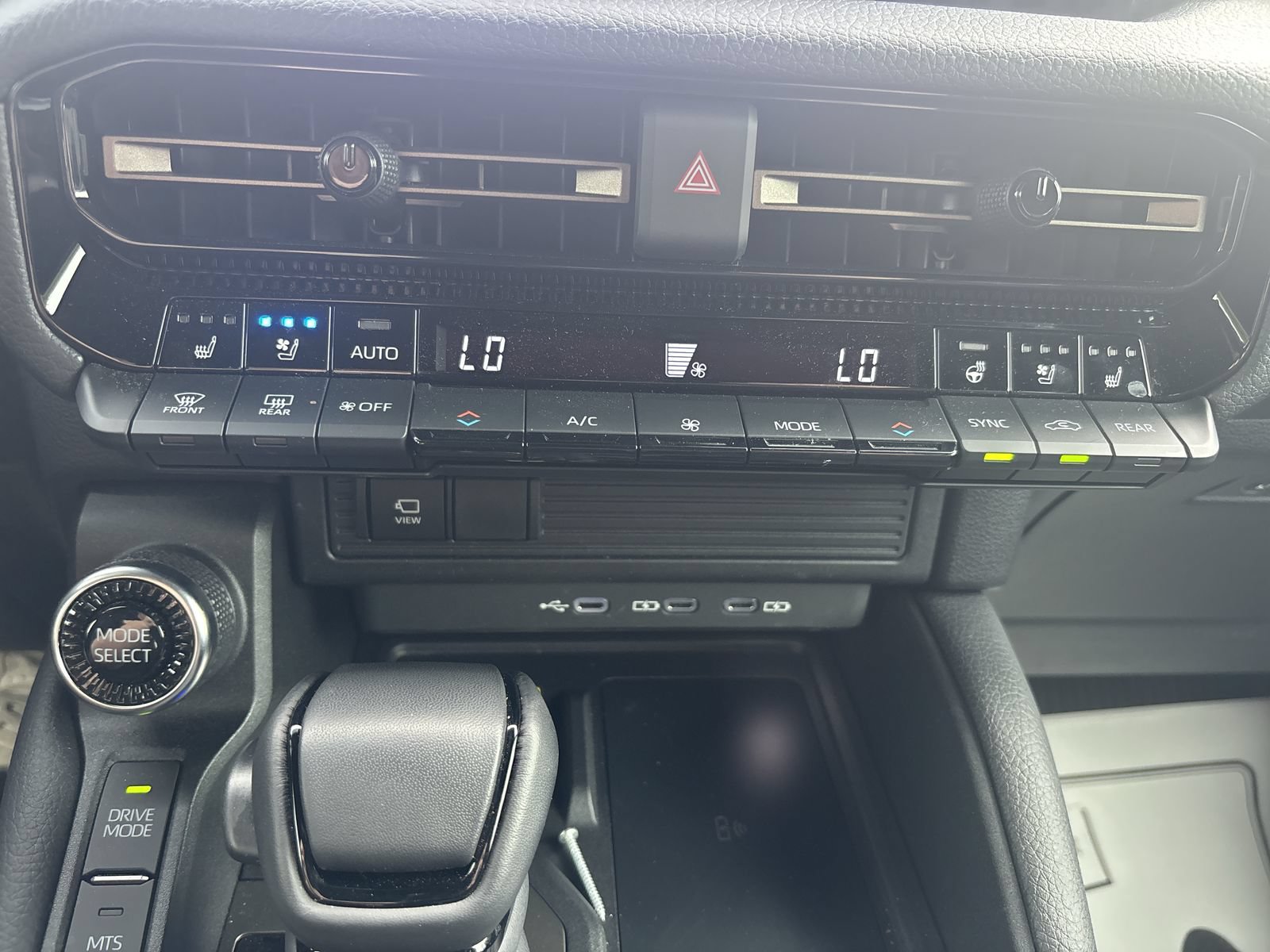 Used 2026 Toyota Land Cruiser w/ Premium Package AWD/4WD image 18