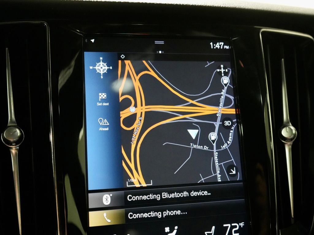 Used 2019 Volvo S60 T6 R-Design image 4