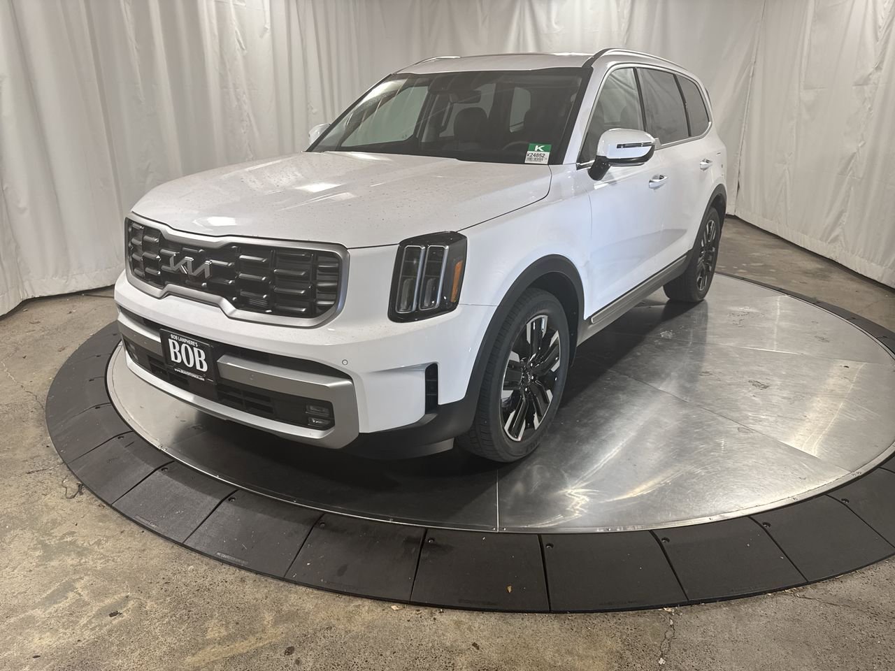 New 2025 Kia Telluride SX w/ SX Captain's Chair Package