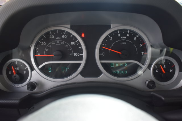 Used 2010 Jeep Wrangler Unlimited Rubicon AWD/4WD image 23