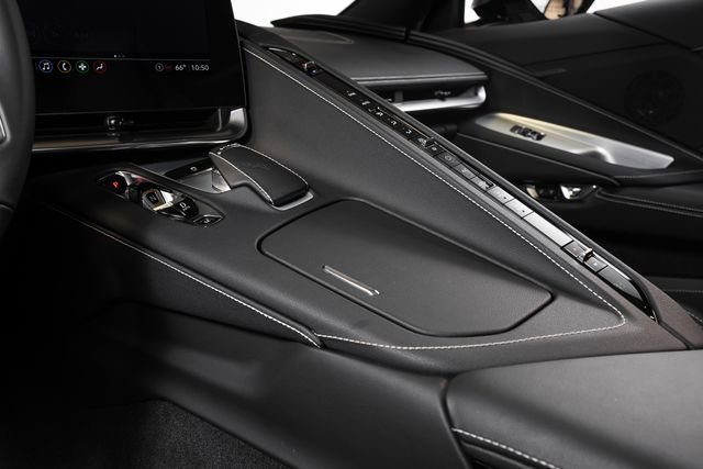 Used 2023 Chevrolet Corvette Stingray Coupe w/ Z51 Performance Package image 32