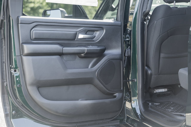 New 2026 RAM 1500 Express AWD/4WD image 45