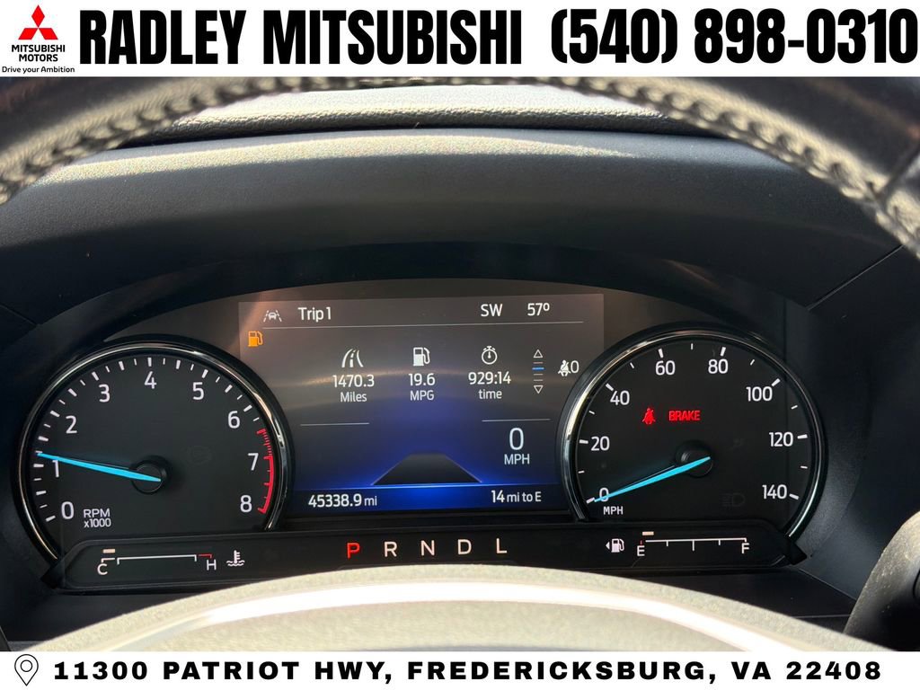 Used 2022 Ford Explorer XLT w/ Equipment Group 202A image 5