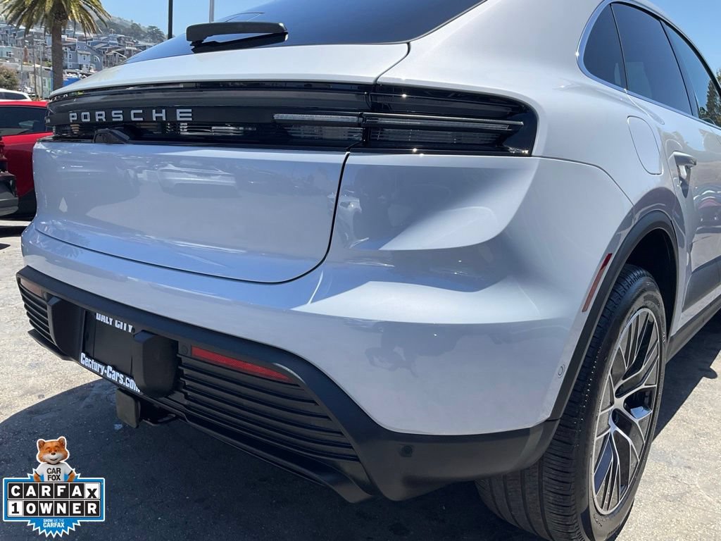 Used 2025 Porsche Macan 4S Electric AWD/4WD image 83
