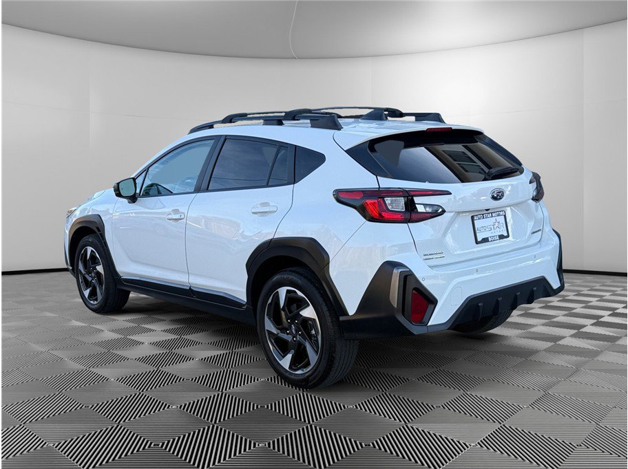 Used 2024 Subaru Crosstrek 2.5i Limited w/ Crosstrek Mirror Package AWD/4WD image 3