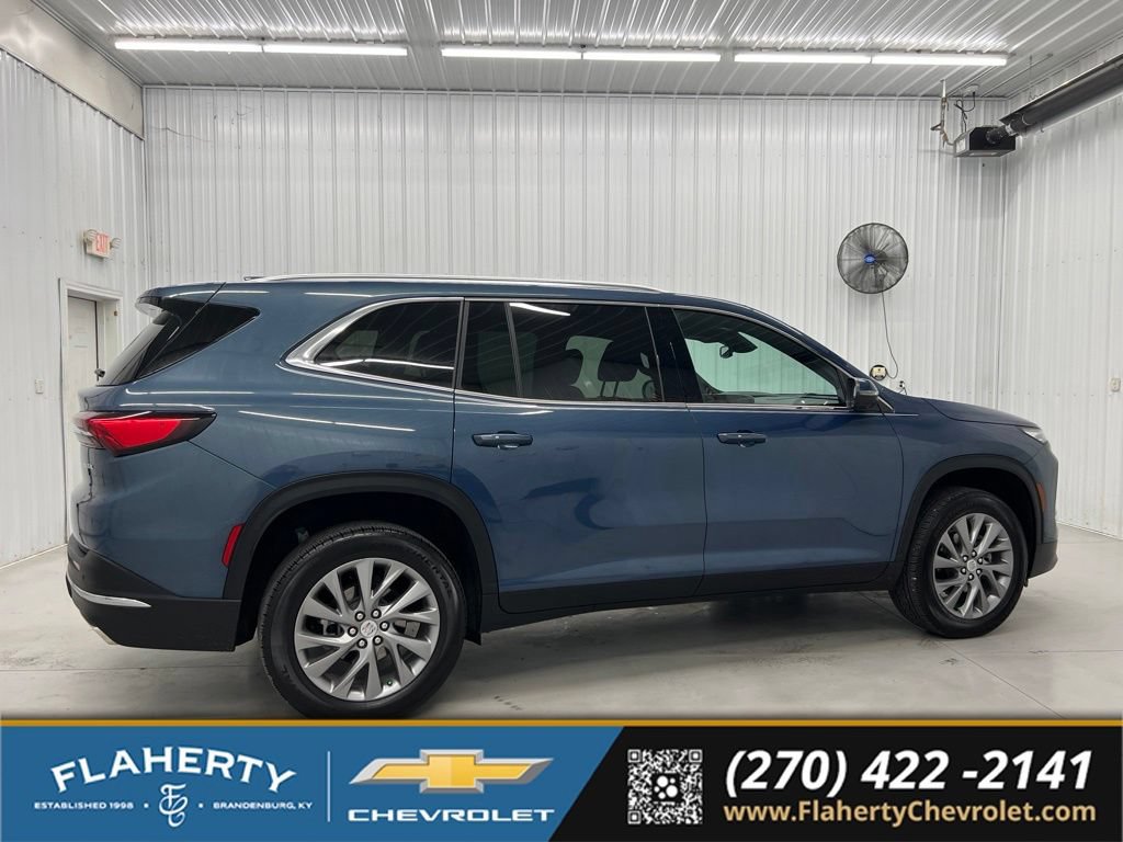 Used 2025 Buick Enclave Preferred w/ Power Package FWD image 2