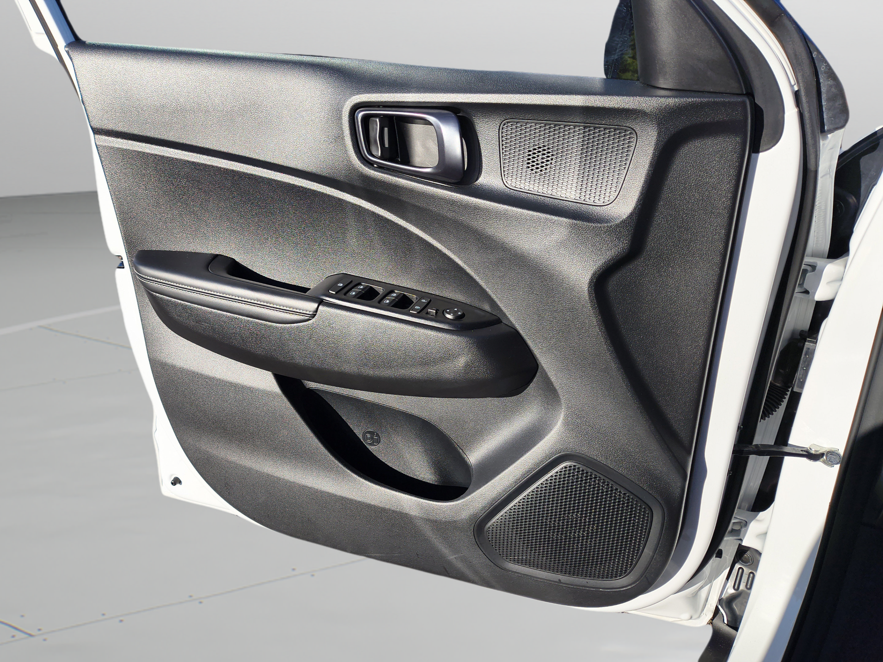 Certified 2023 Hyundai Venue Limited FWD image 19