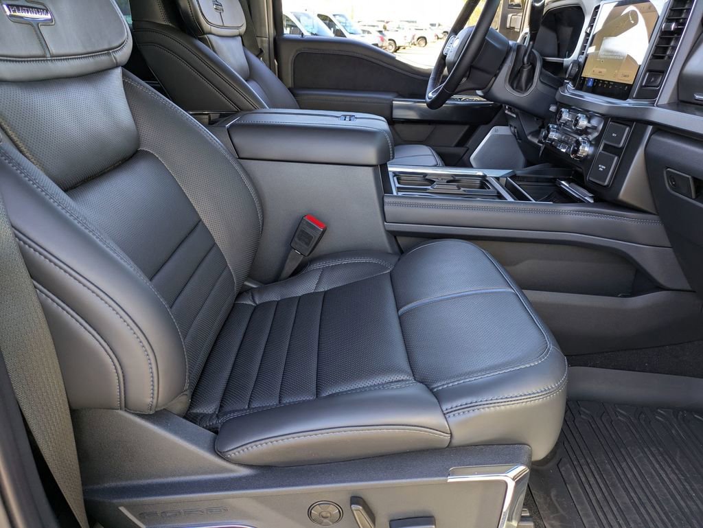 New 2025 Ford F250 Platinum image 33